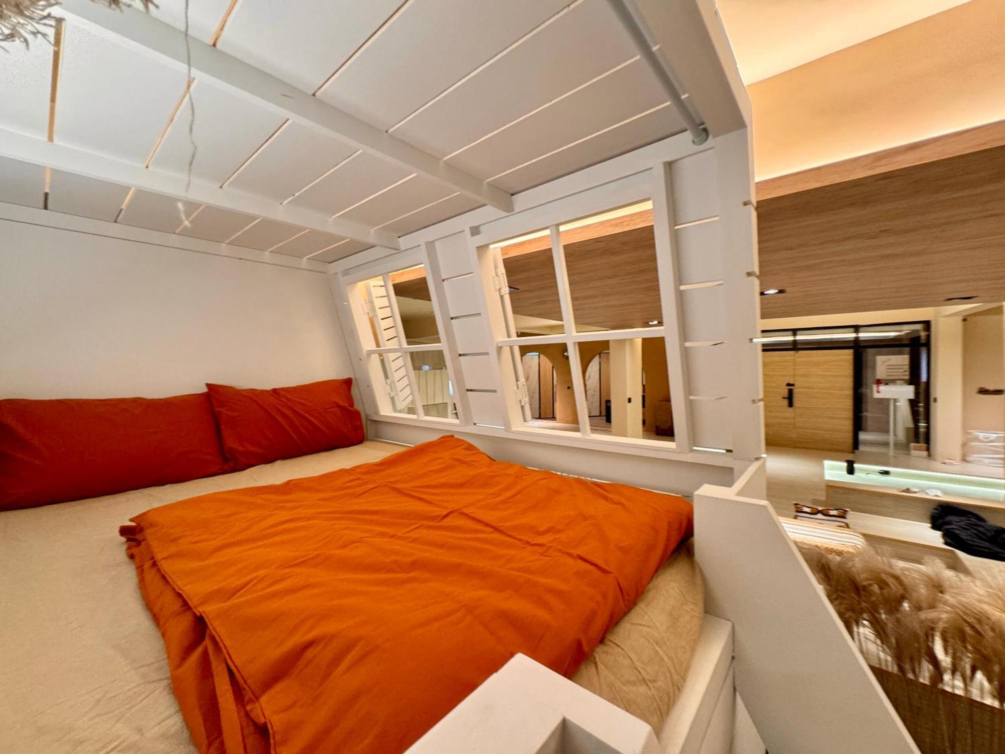 Perbed Hostel-Taichung Station Eksteriør bilde