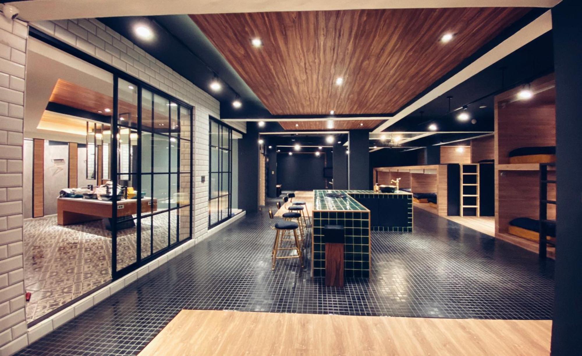 Perbed Hostel-Taichung Station Eksteriør bilde