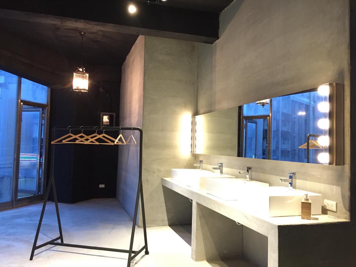 Perbed Hostel-Taichung Station Eksteriør bilde